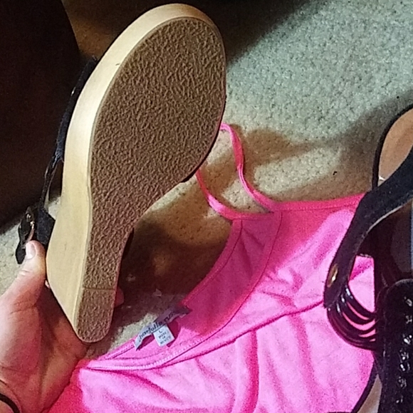 Wedges - Picture 3 of 4